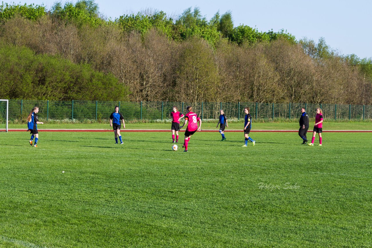 Bild 256 - B-Juniorinnen SV Wahlstedt - TSV Zarpen : Ergebnis: 11:0